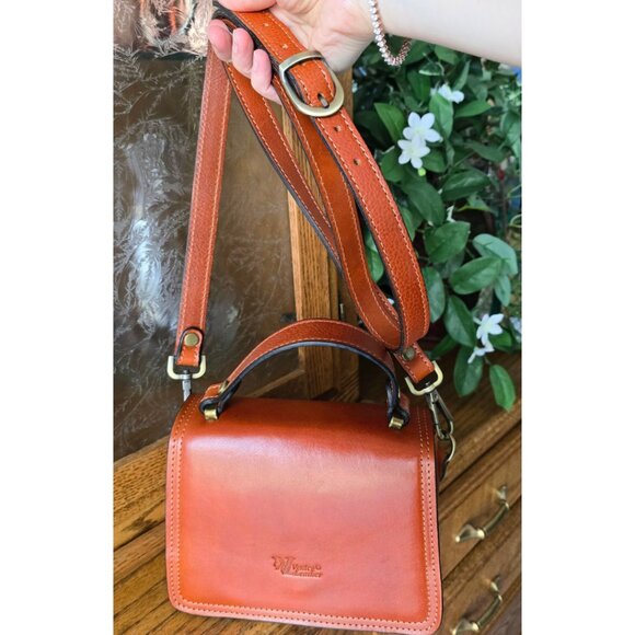 Italian leather crossbody - Picture 3 of 4